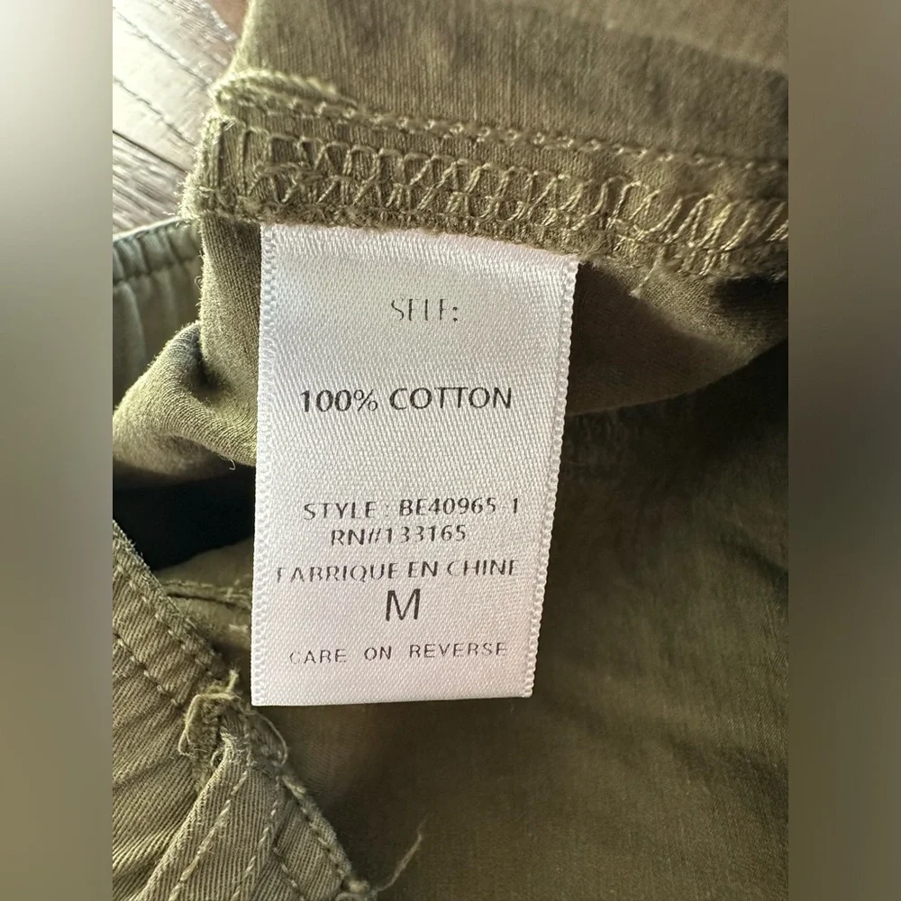 Alter’d State Women’s Olive Green Cargos Pants- size Medium